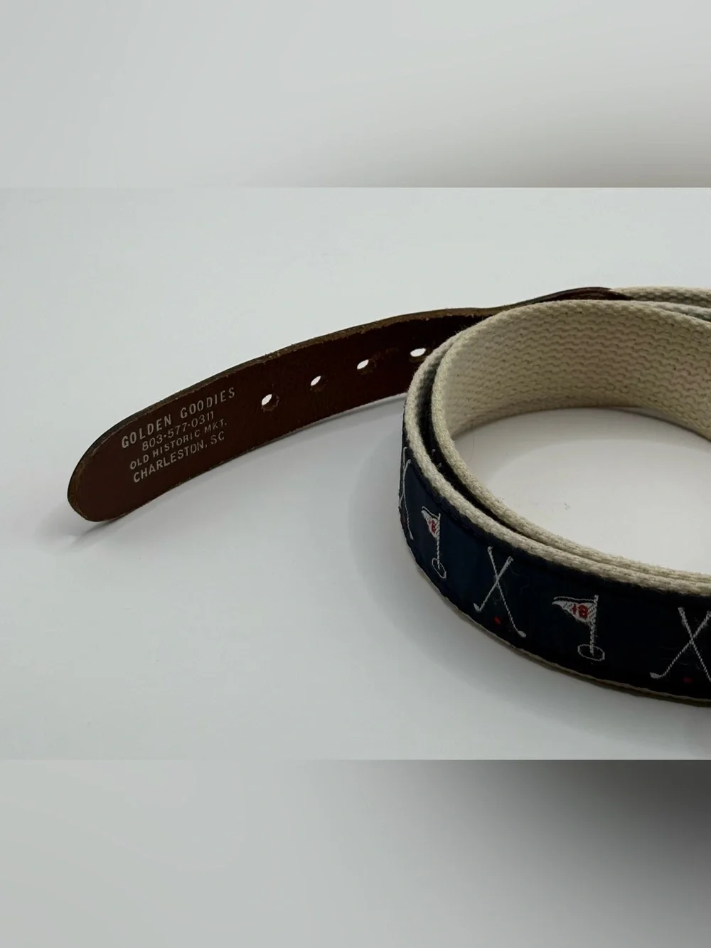 Leather Man Navy Golf Needlepoint Belt Size 42 Canvas Leather Trim Golf Club